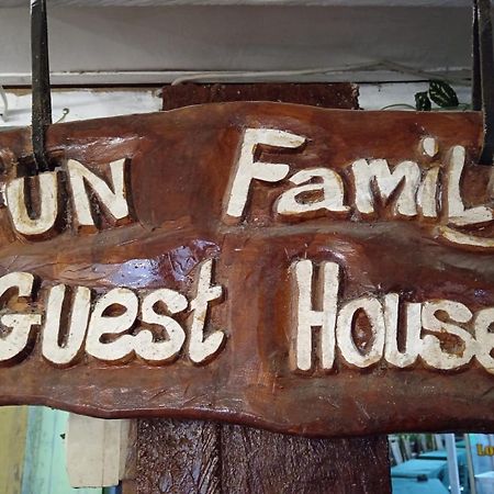 Fun Family Guest House N Jungle Tour Bukit Lawang Exteriér fotografie