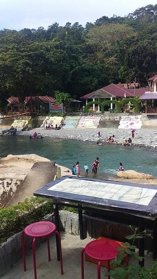 Fun Family Guest House N Jungle Tour Bukit Lawang Exteriér fotografie