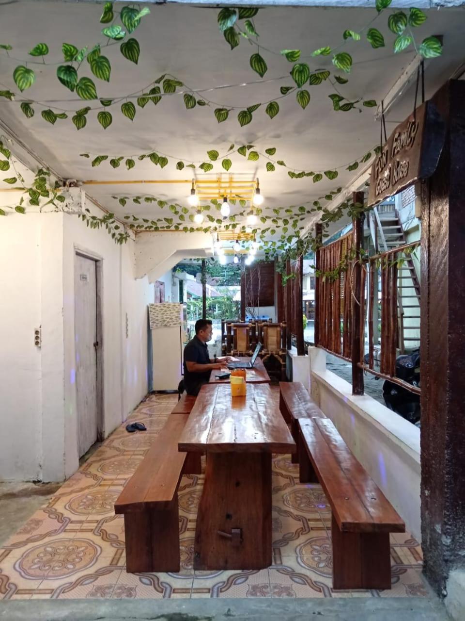 Fun Family Guest House N Jungle Tour Bukit Lawang Exteriér fotografie