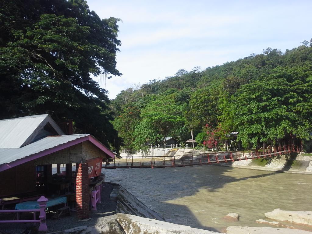 Fun Family Guest House N Jungle Tour Bukit Lawang Exteriér fotografie