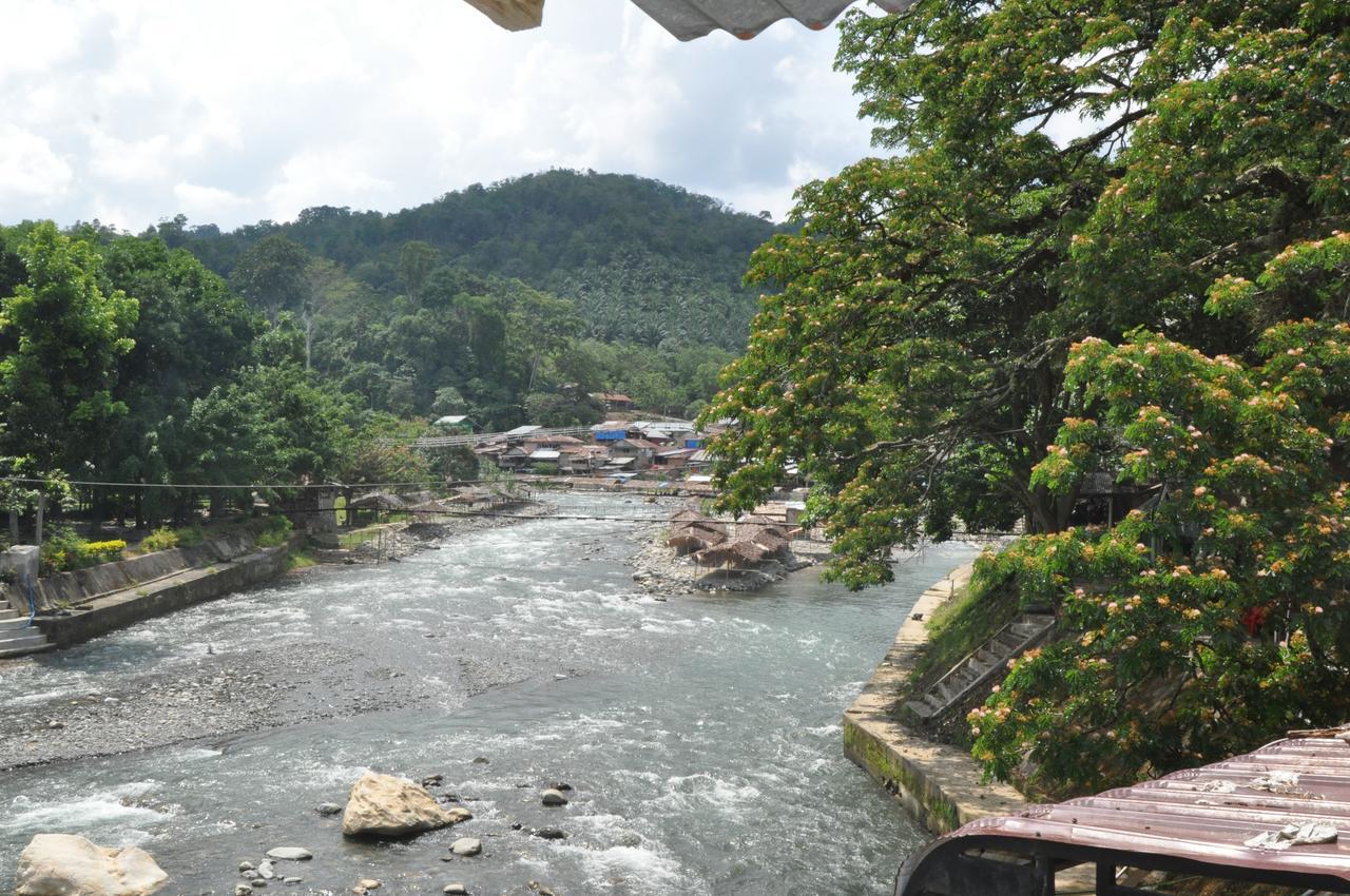 Fun Family Guest House N Jungle Tour Bukit Lawang Exteriér fotografie